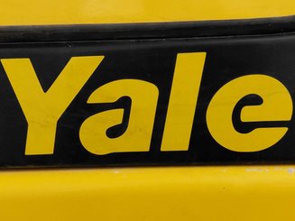 Empilhador de contrapeso 4 rodas Yale GDP30VX - 11