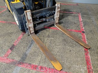 Empilhador de contrapeso 4 rodas Yale GDP30VX - 6