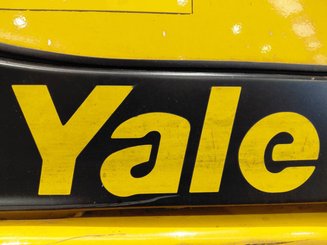Empilhador de contrapeso 4 rodas Yale GLP35VX - 8
