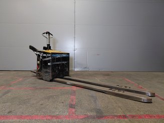 Porta-paletes eléctrico com condutor a pé Caterpillar NPV20N2