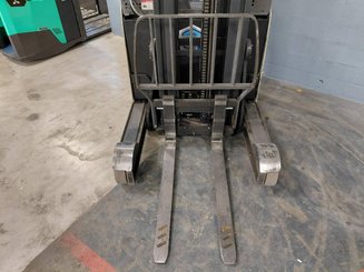 Empilhador retráctil Crown ESR 5260 - 8