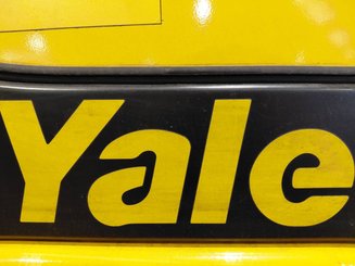 Empilhador de contrapeso 4 rodas Yale GLP35VX - 9