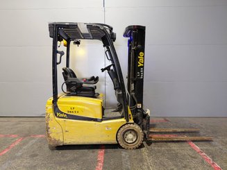 Empilhador de contrapeso 3 rodas Yale ERP16VT SWB