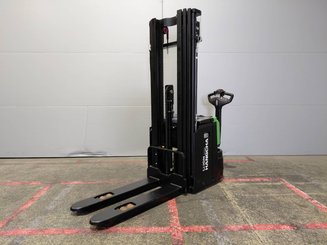 Stacker com condutor a pé Hangcha CDD16-XT1-SIL