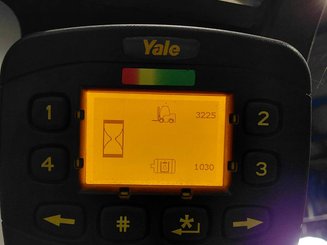 Empilhador de contrapeso 3 rodas Yale ERP16VT SWB - 10