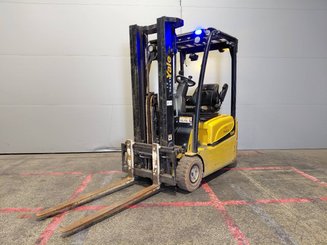 Empilhador de contrapeso 3 rodas Yale ERP16VT SWB - 1