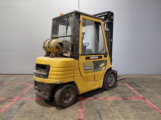 Empilhador de contrapeso 4 rodas Caterpillar GP25 - 2