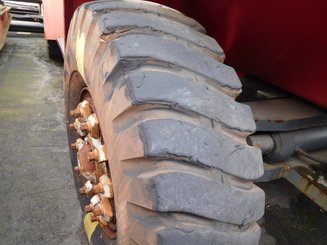 Empilhador de contrapeso 4 rodas Kalmar DCD 320-12 - 6