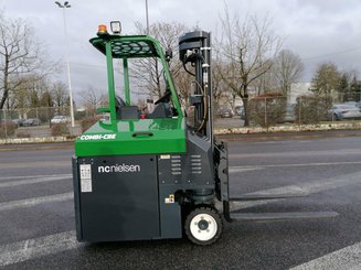 Empilhador multidireccional Combilift CBE2500