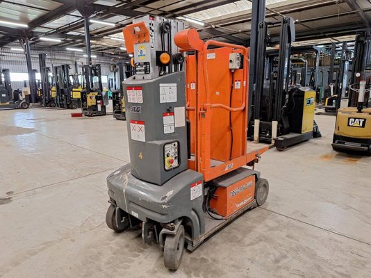 Plataforma com mastro vertical JLG TOUCAN DUO - 1