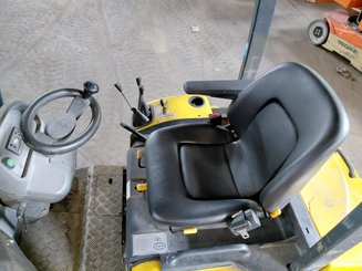 Empilhadeira para corredor estreito Aisle Master 20SE