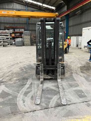 Carreta elevadora elétrica Yale ERP30VL - 2