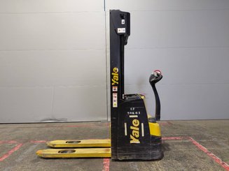 Stacker Yale MS12AC - 5