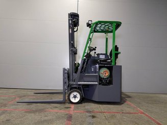Empilhador multidireccional Combilift COMBI CB2500