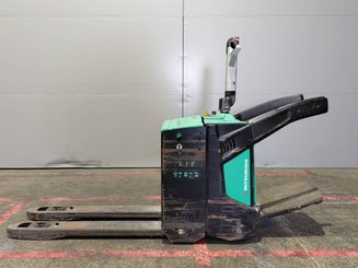 Porta-paletes eléctrico com condutor transportado Mitsubishi PBV20N2