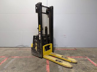 Stacker Yale MS12AC