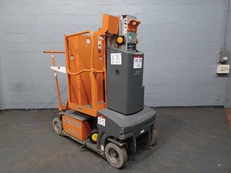 Plataforma com mastro vertical JLG TOUCAN DUO