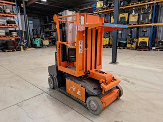 Plataforma com mastro vertical JLG TOUCAN DUO