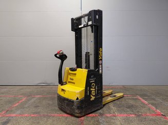 Stacker Yale MS12AC
