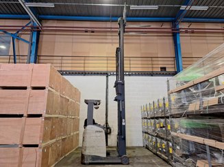 Empilhador retráctil Crown ESR 5260-14 OPT 2