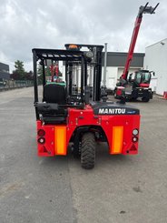Empilhador montado em camião Manitou TMM25 4W - 2