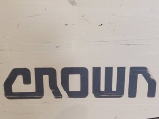Stacker com condutor a pé Crown WF3000