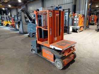 Plataforma com mastro vertical JLG TOUCANDUO
