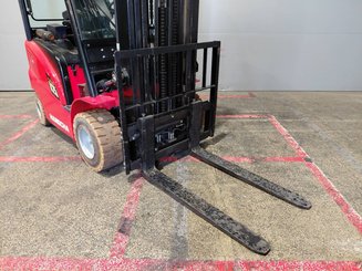 Empilhador de contrapeso 4 rodas Hangcha A4W25 - 6