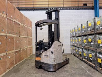 Empilhador retráctil Crown ESR 5260-14 OPT 2