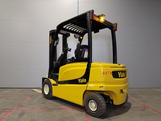Carreta elevadora elétrica Yale ERP35 VL
