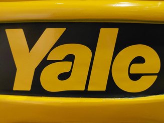 Carreta elevadora elétrica Yale ERP16VT SWB