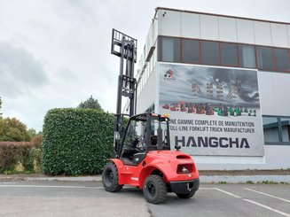 Carreta elevadora todo terreno Hangcha TT35-2 (CPCD35-X2W98E-RT2)
