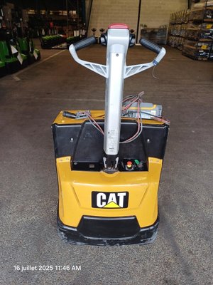 Porta-paletes eléctrico com condutor a pé - NPP20N2