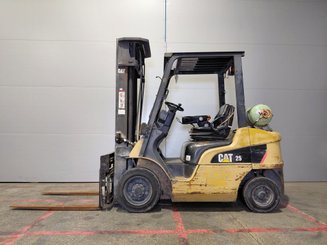 Empilhador de contrapeso 4 rodas Caterpillar GP25NTD - 4