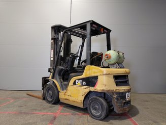 Empilhador de contrapeso 4 rodas Caterpillar GP25NTD - 2