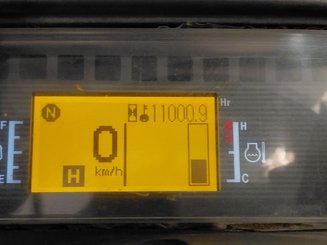 Empilhador de contrapeso 4 rodas Caterpillar GP25NTD - 10