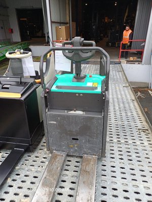 Porta-paletes eléctrico com condutor transportado Mitsubishi PBF25N3R MITSUBISHI - 1