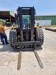 Carreta elevadora todo terreno JCB 940-2