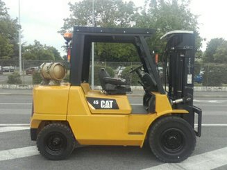 Empilhador de contrapeso 4 rodas Caterpillar GP45K