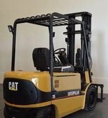 Empilhador de contrapeso 4 rodas Caterpillar EP35K - 1