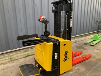 Stacker Yale MS12X