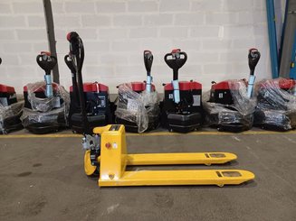 Porta-paletes eléctrico Microlift P15 SE