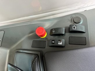 Empilhador multidireccional Mitsubishi RBM25N3 - 6