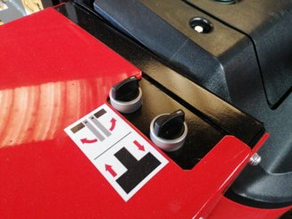 Porta-paletes eléctrico com condutor transportado Hangcha CBD30-AZ3S