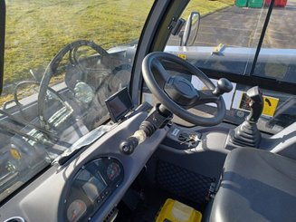 Telescopic loader Manitech T150H