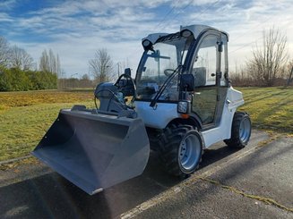 Telescopic loader Manitech T150H