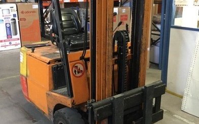 Empilhador de contrapeso 3 rodas