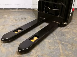 Stacker com condutor a pé Hangcha CDD10-AMC1-SZ