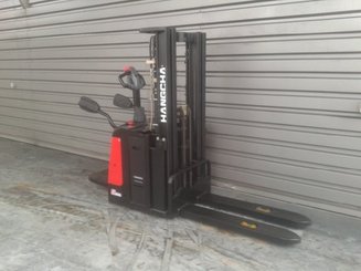 Stacker com condutor a pé Hangcha CDD16-ES