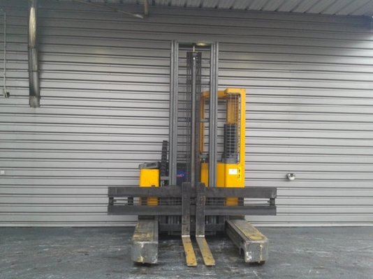 Empilhador retráctil de 4 direcções Baumann ECU30/14/129,60ST - 1